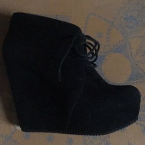 Aldo wedges